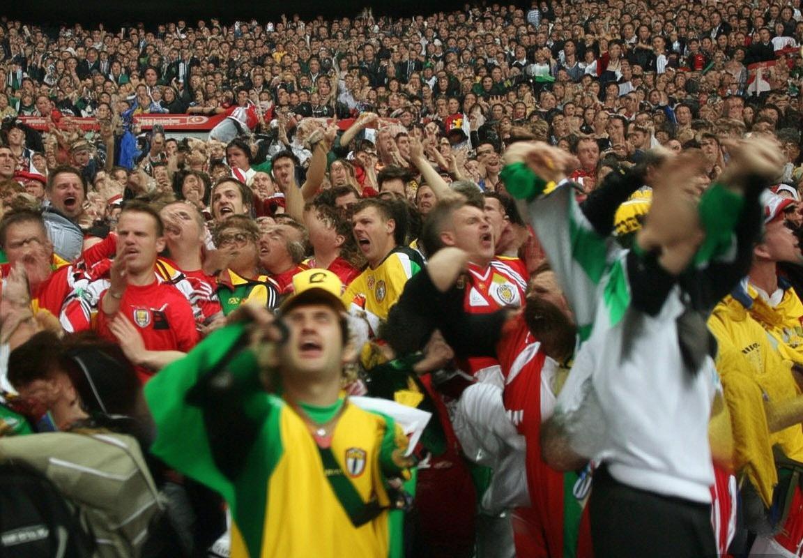 2007欧冠决赛：雅典之巅AC米兰与利物浦生死对决(图6)