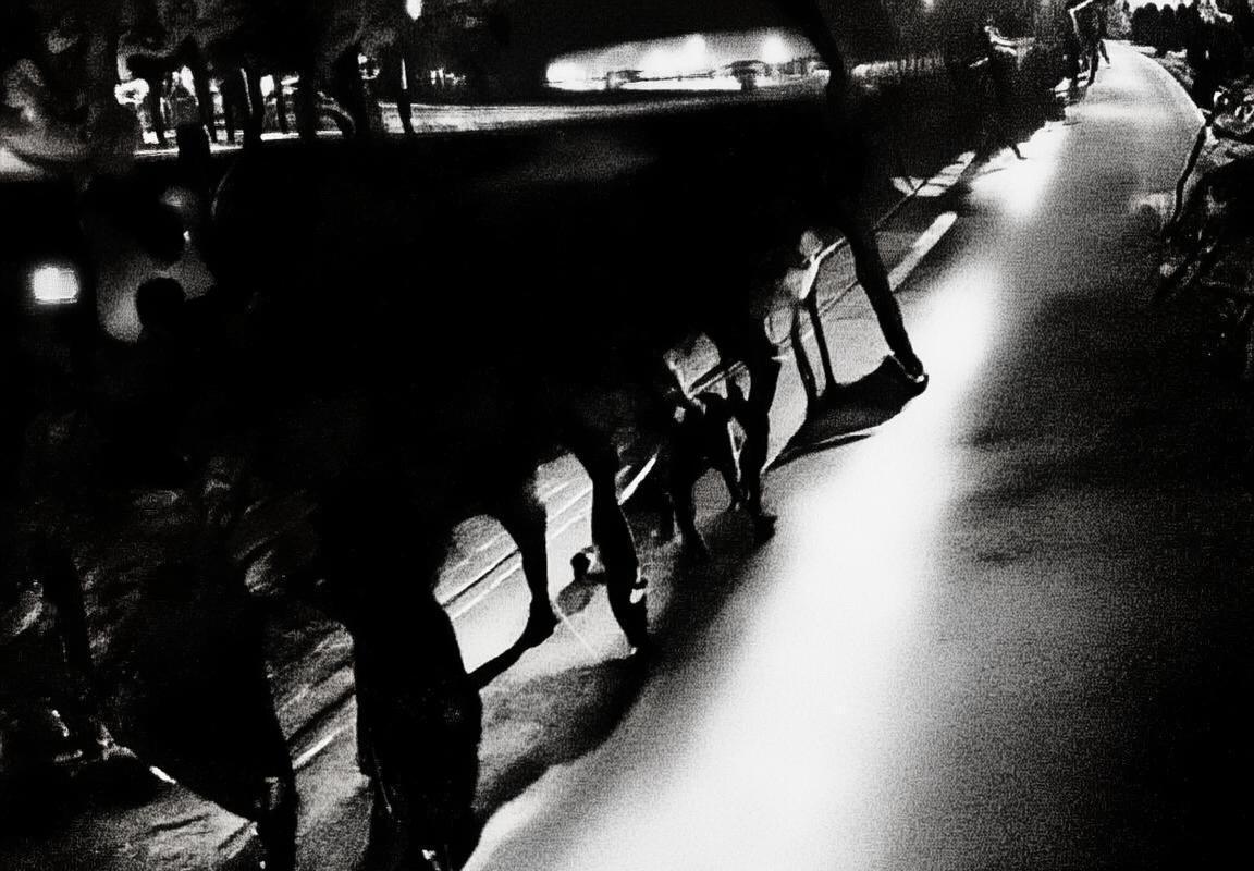 公牛vs勇士巅峰对决：精彩瞬间回顾与战术解析(图2)